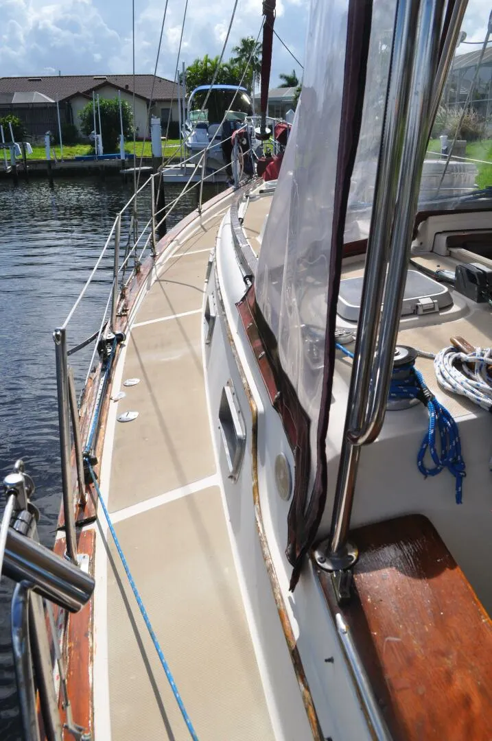 Slide: The Image of Island Packet 35 1989 - 4577129