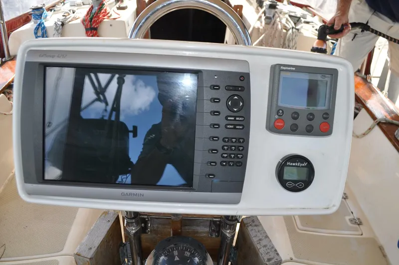 Slide: The Image of Island Packet 35 1989 - 4577148