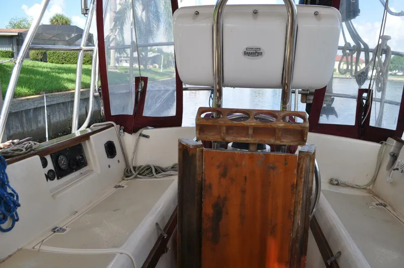 Slide: The Image of Island Packet 35 1989 - 4577161