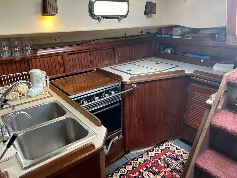 Slide: The Image of Island Packet 35 1989 - 4591071