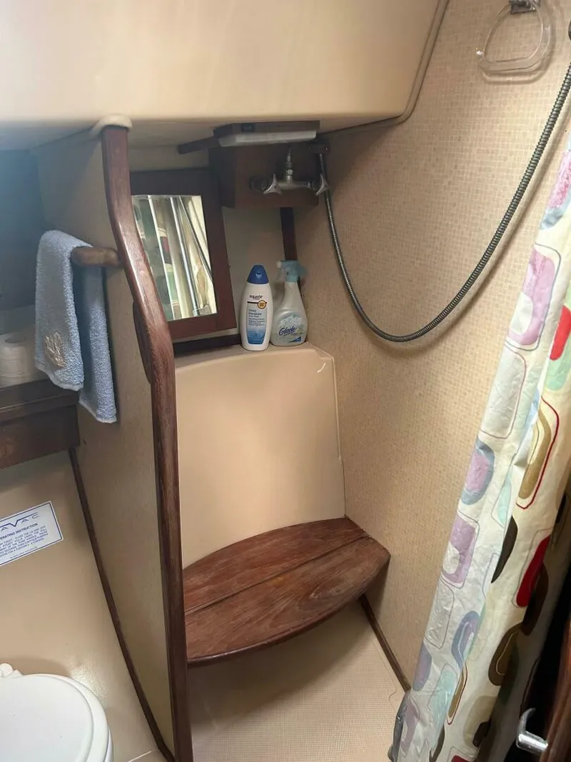 Slide: The Image of Island Packet 35 1989 - 4591090