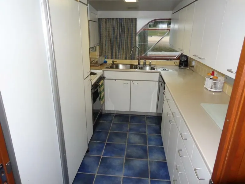 Slide: The Image of Burger 80 Motor Yacht 1988 - 4577408