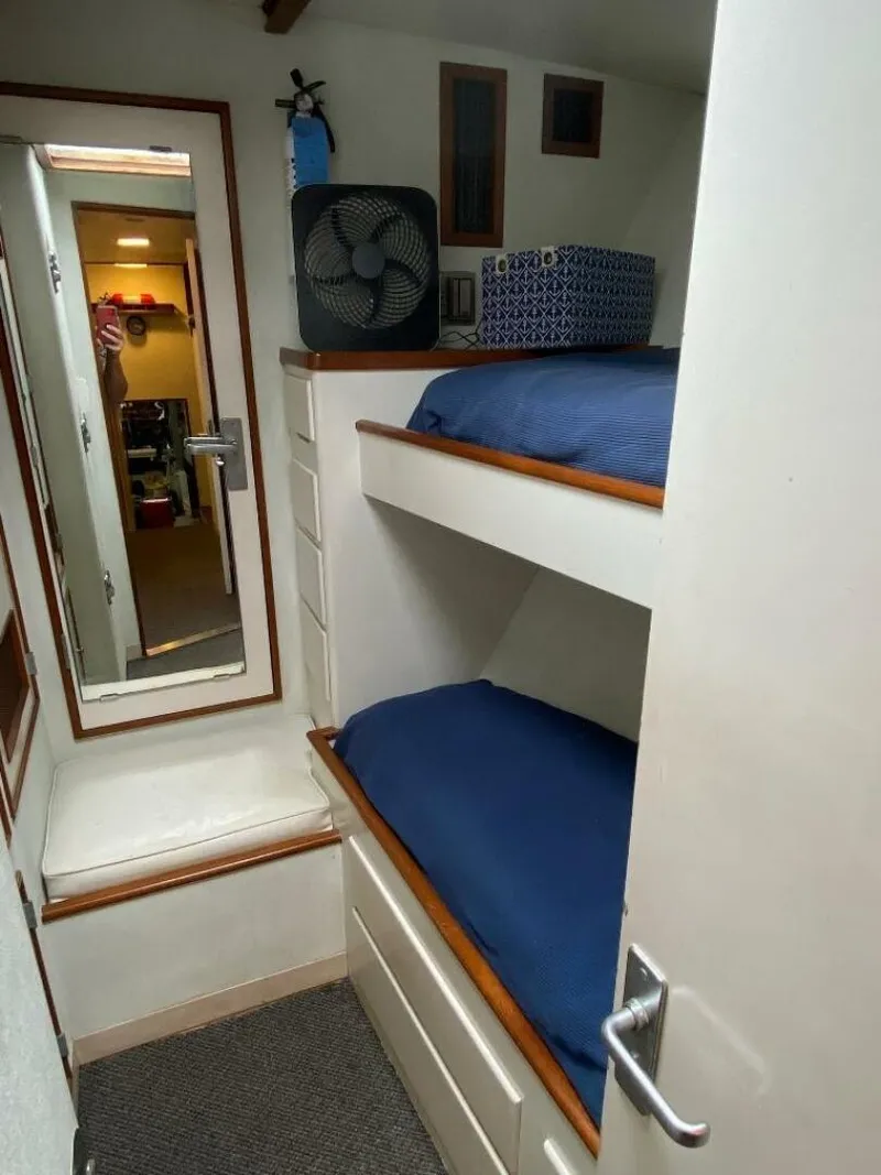 Slide: The Image of Burger 80 Motor Yacht 1988 - 4577380