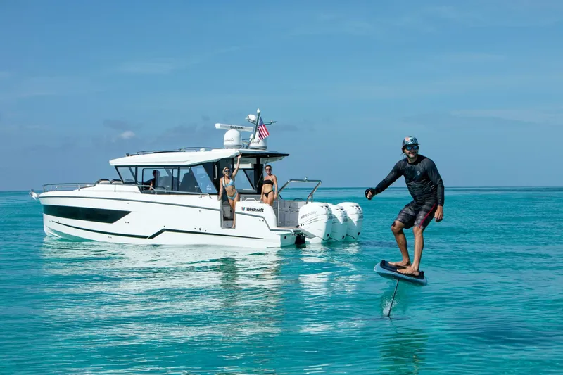 Slide: The Image of Wellcraft 38 Explorer 2025 - 4577674