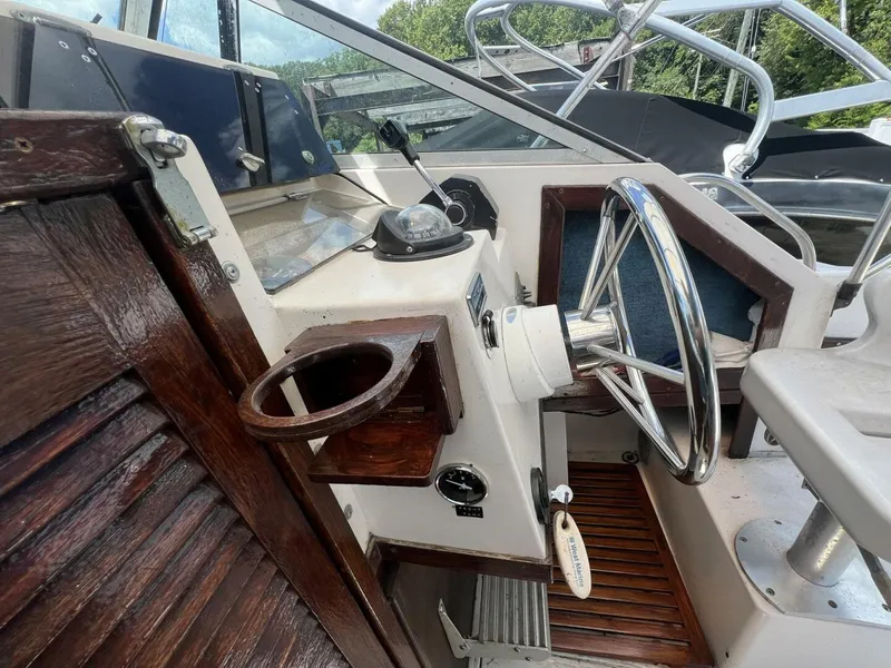 Slide: The Image of Grady-White Seafarer 226 1987 - 4577766