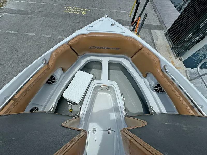 Slide: The Image of Crownline Boats 290 XSS 2024 - 5384041