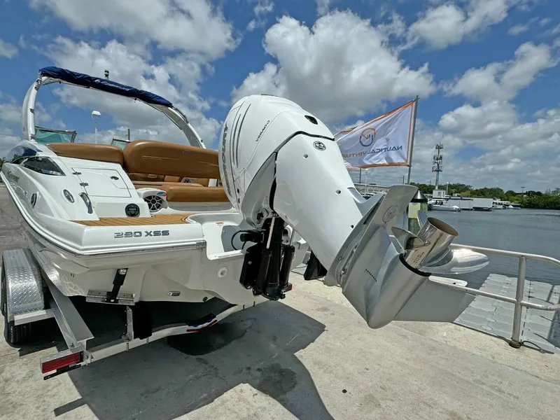 Slide: The Image of Crownline Boats 290 XSS 2024 - 5384021