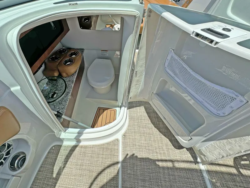 Slide: The Image of Crownline Boats 290 XSS 2024 - 5383982