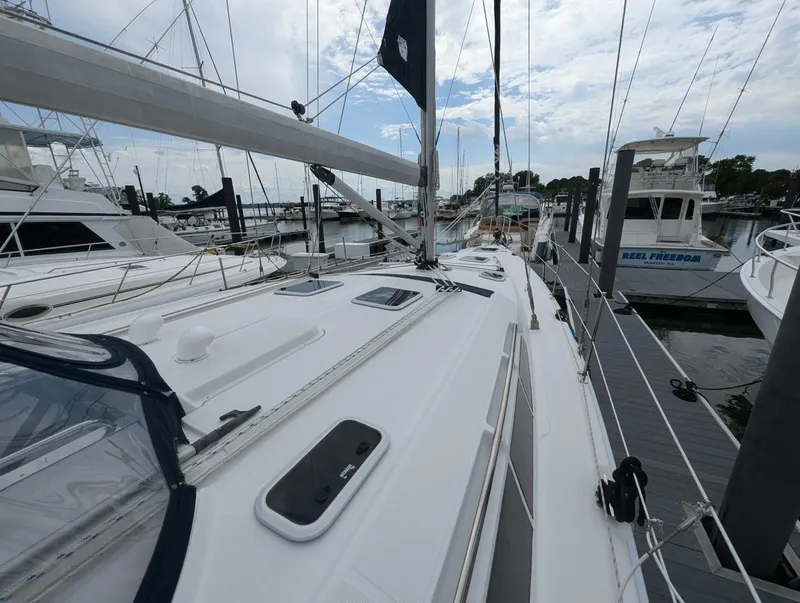 Slide: The Image of Hunter 50 Aft Cockpit 2011 - 4580899