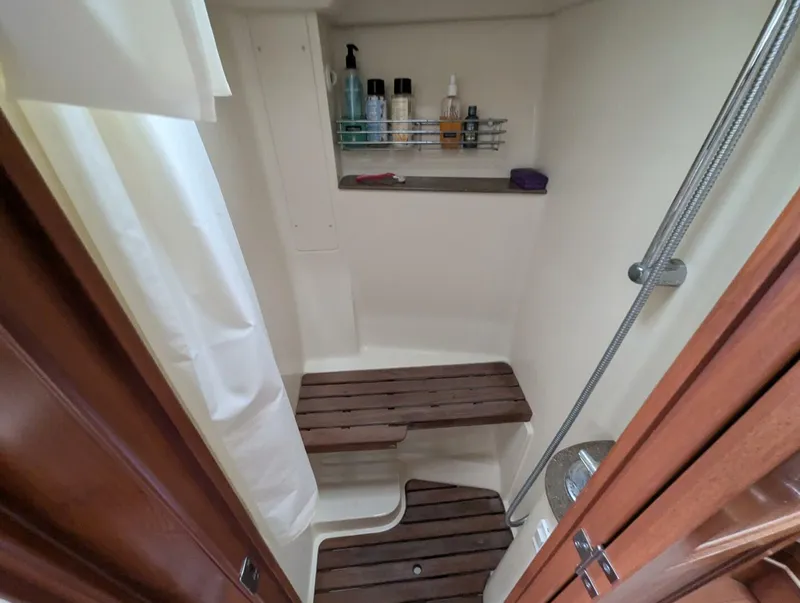Slide: The Image of Hunter 50 Aft Cockpit 2011 - 4580891