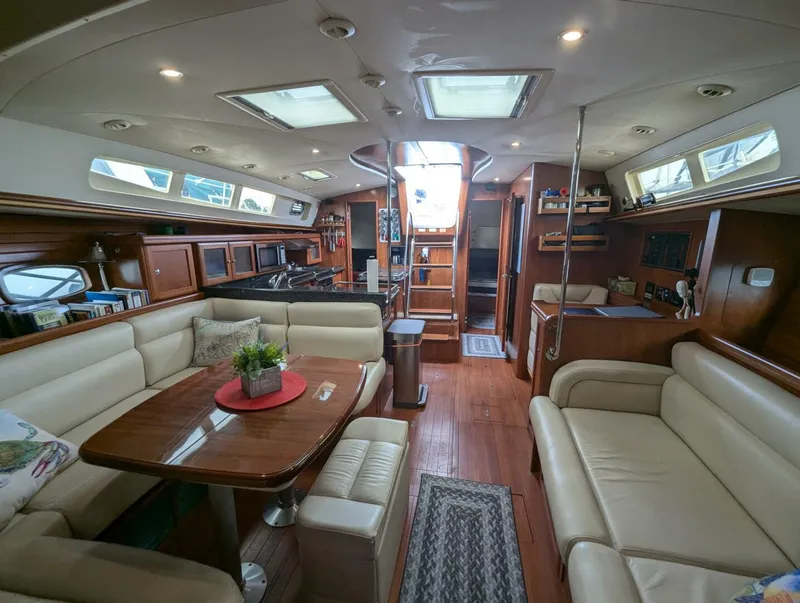 Slide: The Image of Hunter 50 Aft Cockpit 2011 - 4580896