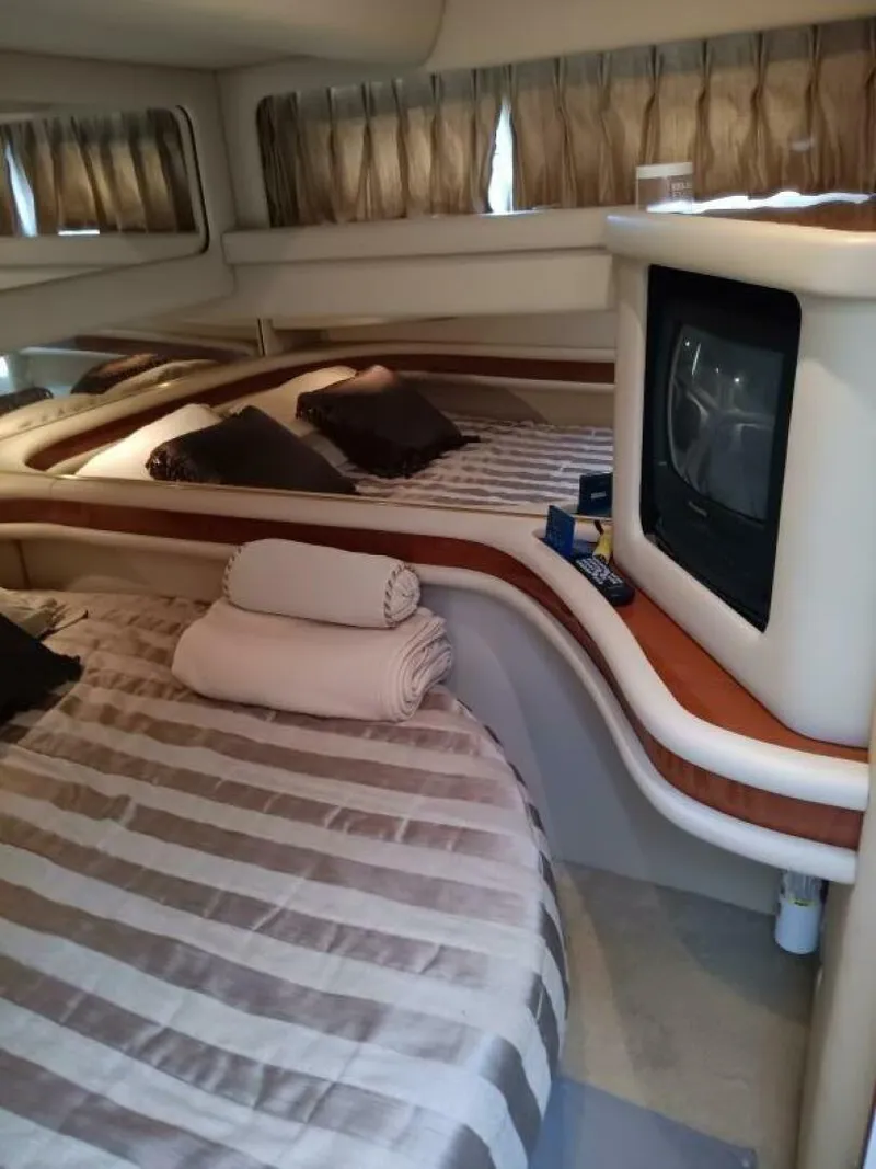 Slide: The Image of Sea Ray 480 Sedan Bridge 2002 - 4581758