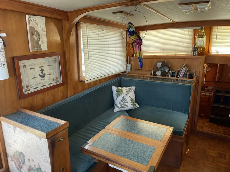 Slide: The Image of Marine Trader 34 1977 - 4592701