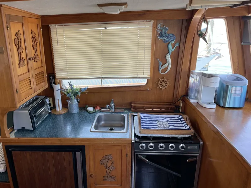 Slide: The Image of Marine Trader 34 1977 - 4592702