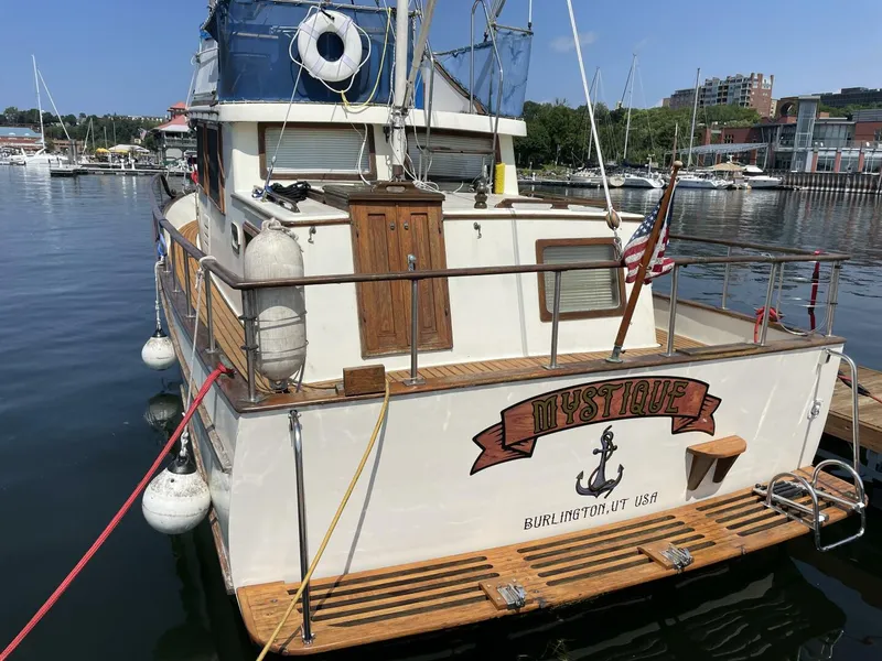 Slide: The Image of Marine Trader 34 1977 - 4592694