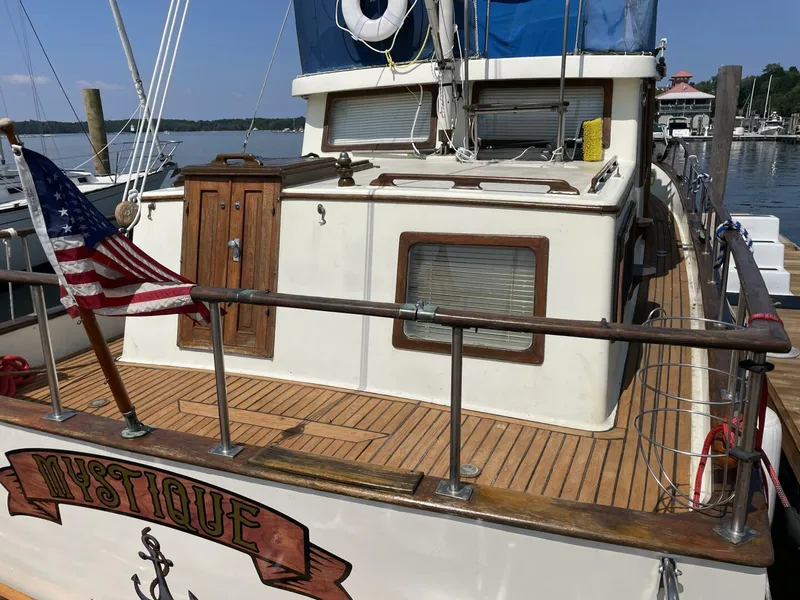 Slide: The Image of Marine Trader 34 1977 - 4592695