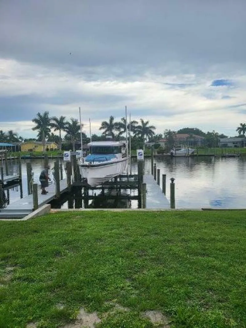 Slide: The Image of Axopar 37 XC CROSS CABIN 2024 - 4583469