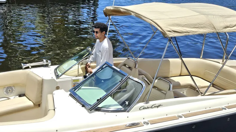 Slide: The Image of Chris-Craft 25 2011 - 4584374