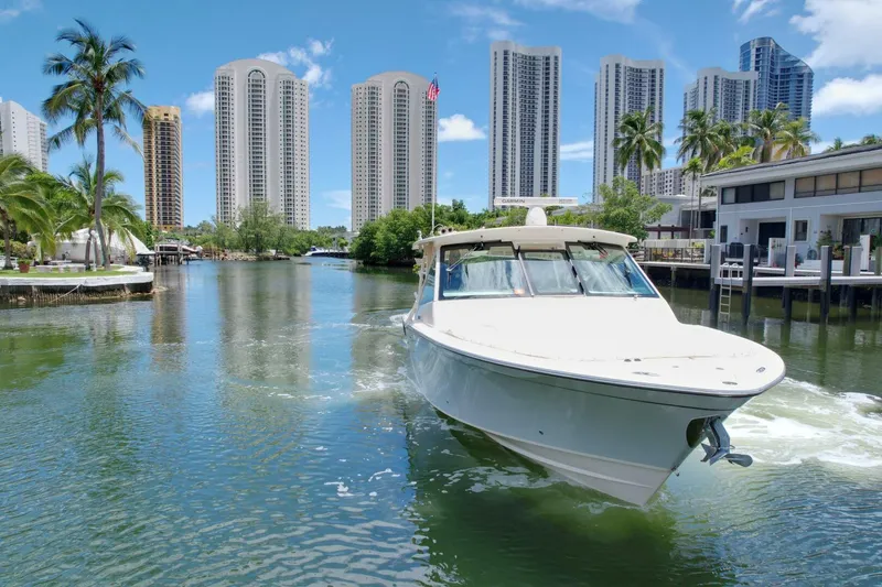 Slide: The Image of Grady-White 37 2017 - 4584882