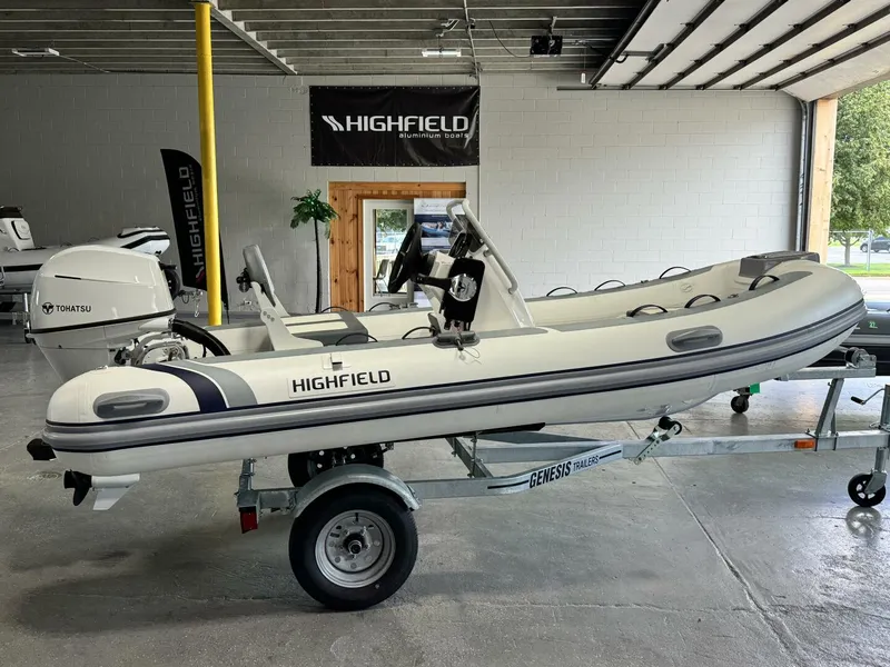 The Image of Highfield Classic 380 Grand Tour Console 2024 - 4585441