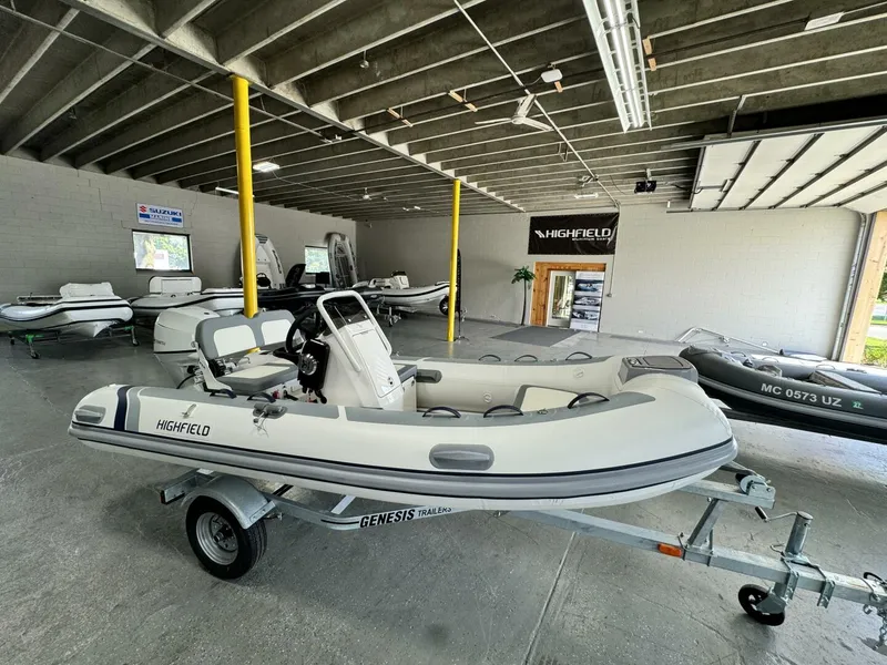 Slide: The Image of Highfield Classic 380 Grand Tour Console 2024 - 4585578