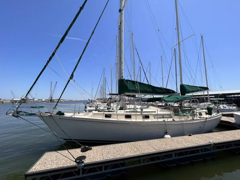 The Image of Whitby 42 1982 - 4586521