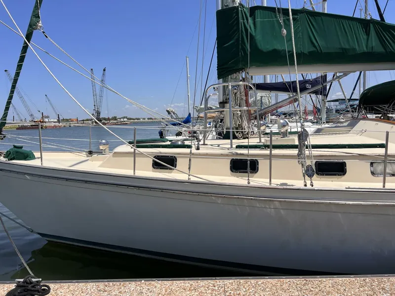 Slide: The Image of Whitby 42 1982 - 4586119