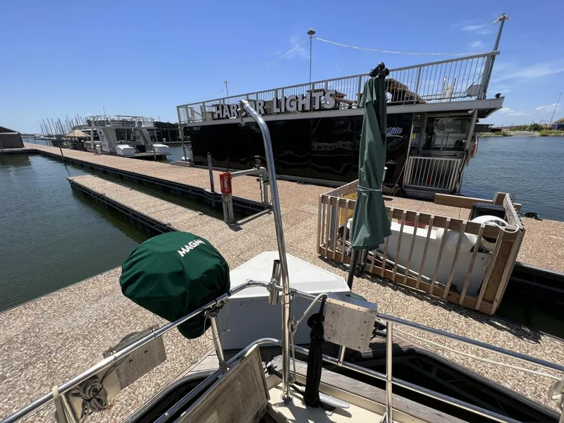 Slide: The Image of Whitby 42 1982 - 4586131