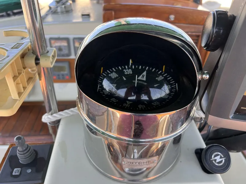 Slide: The Image of Whitby 42 1982 - 4586158