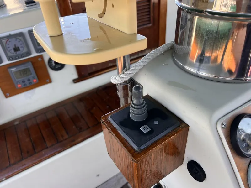 Slide: The Image of Whitby 42 1982 - 4586160