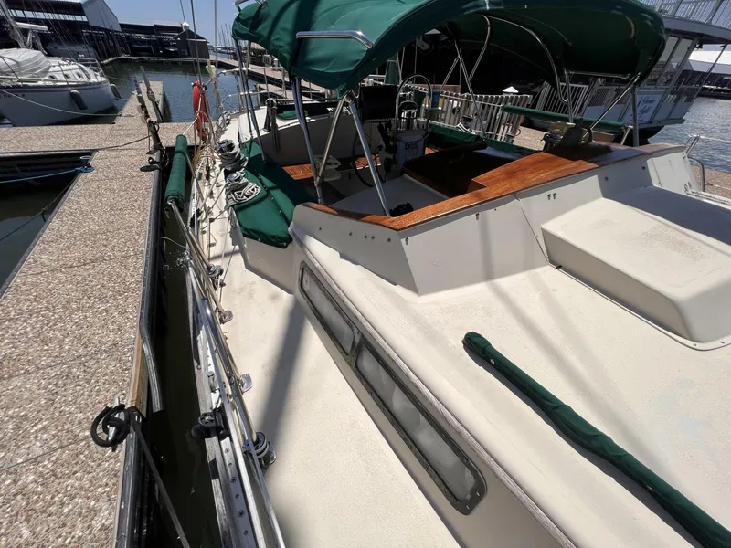 Slide: The Image of Whitby 42 1982 - 4586222