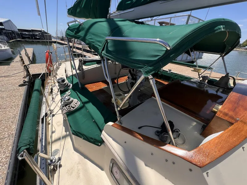 Slide: The Image of Whitby 42 1982 - 4586226