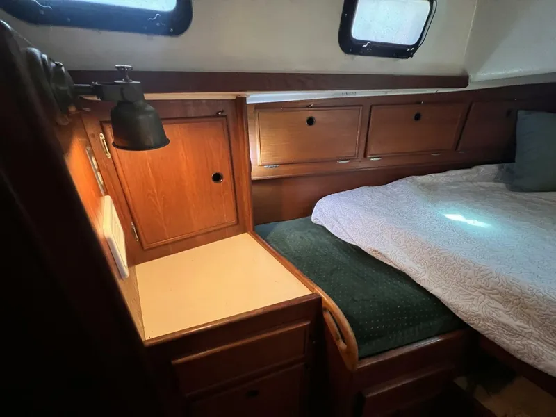 Slide: The Image of Whitby 42 1982 - 4586241