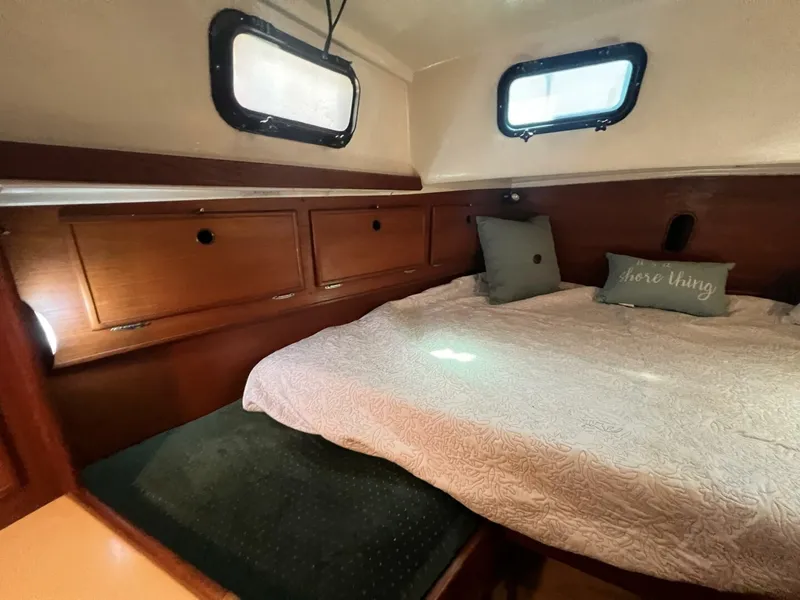 Slide: The Image of Whitby 42 1982 - 4586243