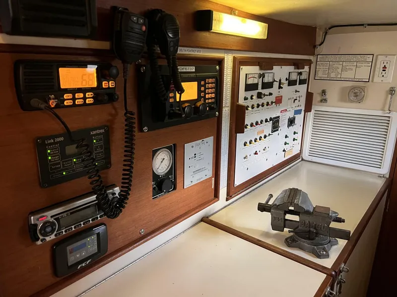 Slide: The Image of Whitby 42 1982 - 4586278