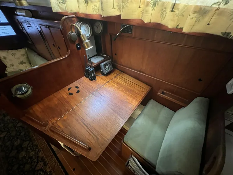 Slide: The Image of Whitby 42 1982 - 4586283