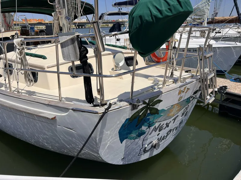 Slide: The Image of Whitby 42 1982 - 4586112