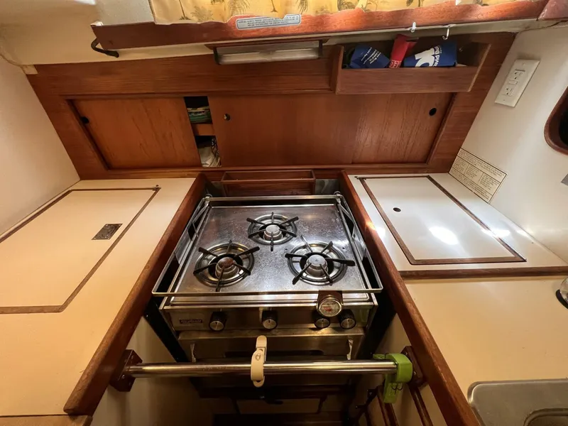 Slide: The Image of Whitby 42 1982 - 4586292