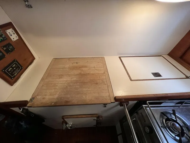 Slide: The Image of Whitby 42 1982 - 4586294