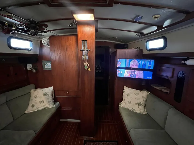 Slide: The Image of Whitby 42 1982 - 4586306