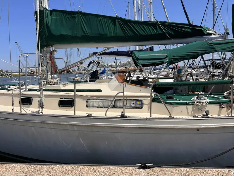 Slide: The Image of Whitby 42 1982 - 4586118