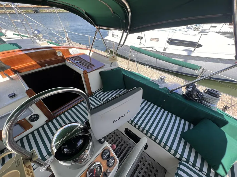 Slide: The Image of Whitby 42 1982 - 4586337