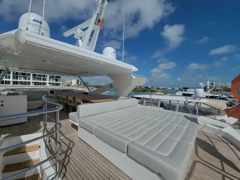 Slide: The Image of Sunseeker 86 2019 - 4588180