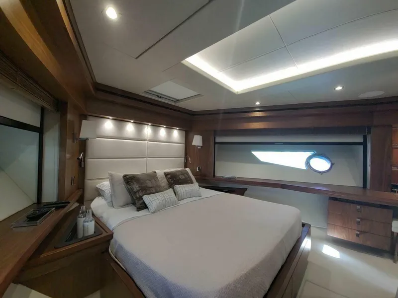Slide: The Image of Sunseeker 86 2019 - 4588190
