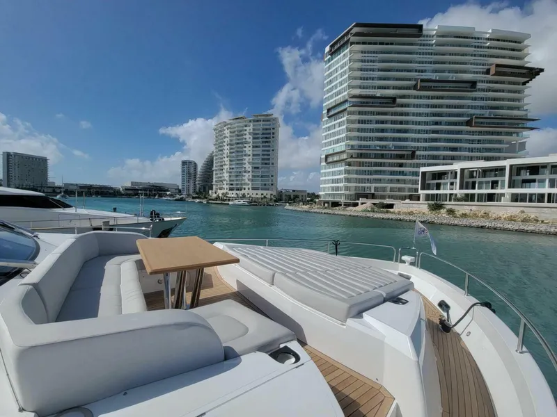 Slide: The Image of Sunseeker 86 2019 - 4588175