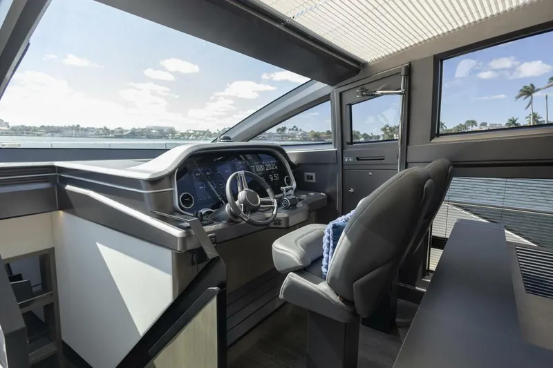 Slide: The Image of Pearl 72 2025 - 5894314