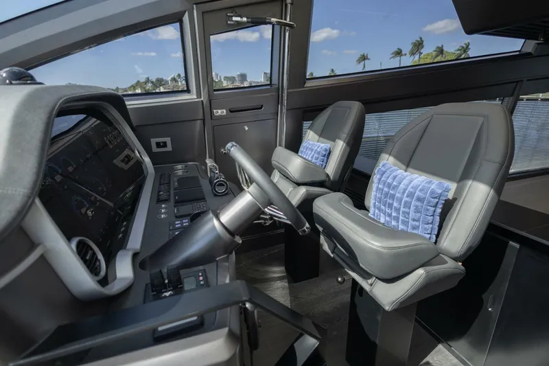 Slide: The Image of Pearl 72 2025 - 5894315