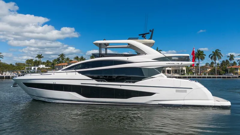 Slide: The Image of Pearl 72 2025 - 5892523