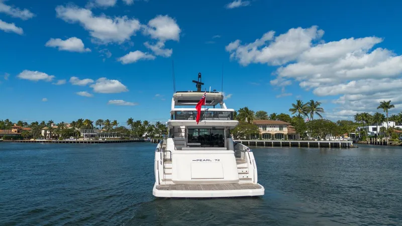 Slide: The Image of Pearl 72 2025 - 5892525