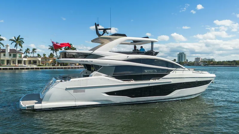 Slide: The Image of Pearl 72 2025 - 5892530